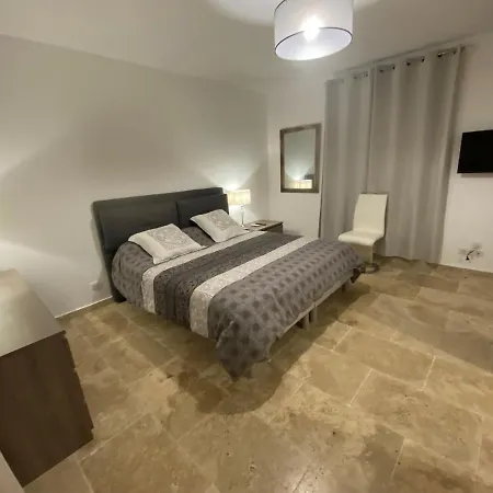 Nocleg ze śniadaniem Dhotes Corse